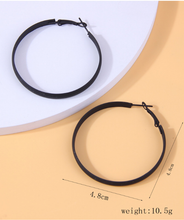 Load image into Gallery viewer, Womens Black Hoop Earrings