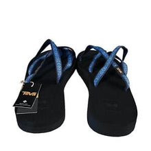 Load image into Gallery viewer, Teva Olowahu Womens Sandals Size 9 Flower Loom Navy Flip Flops